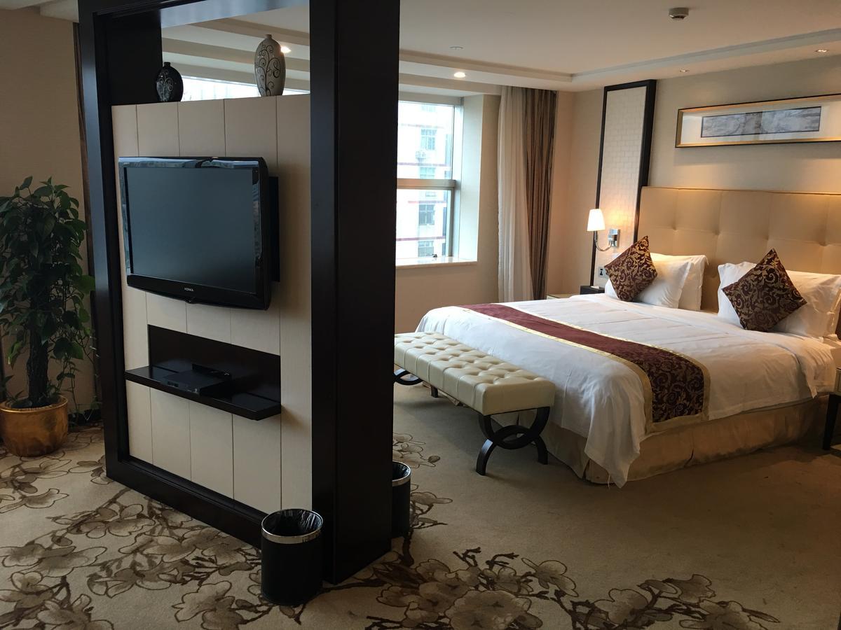 שנג'ן Chunjiang Lushan Hotel מראה חיצוני תמונה